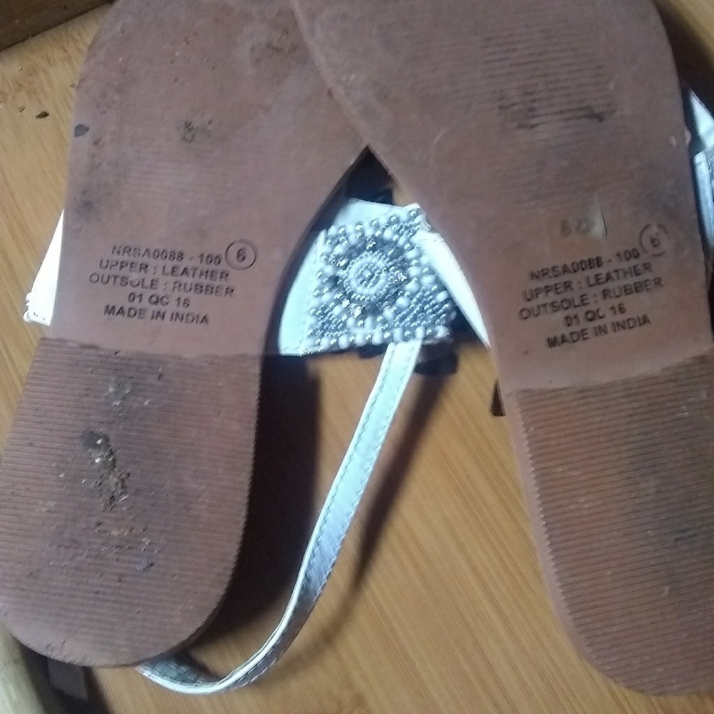 CUTE SANDLES - Picture 3 of 3